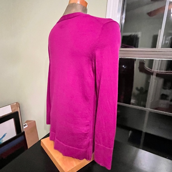 Banana Republic Fuchsia Crewneck Pullover Sweater -Size Medium - Picture 5 of 15